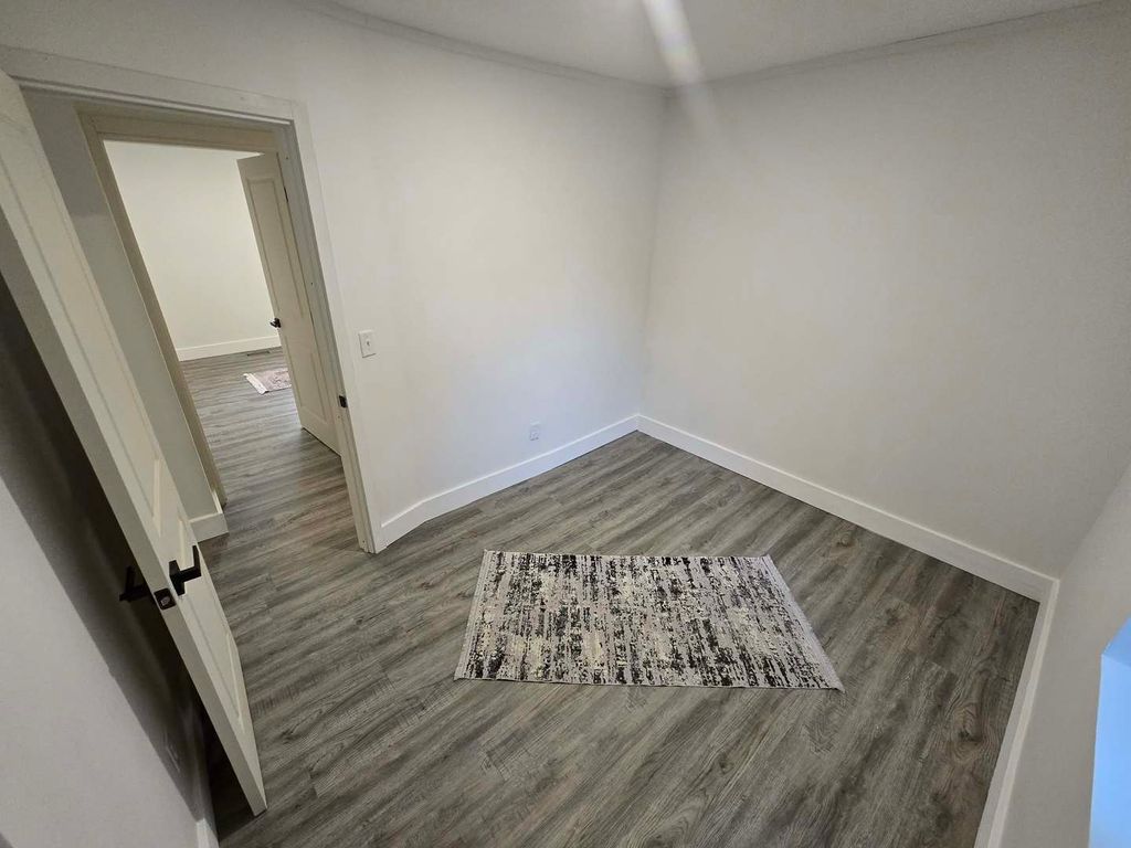 Image 40 of property listing at 14322 MEMORY Lane, Mt Vernon, IL 62864