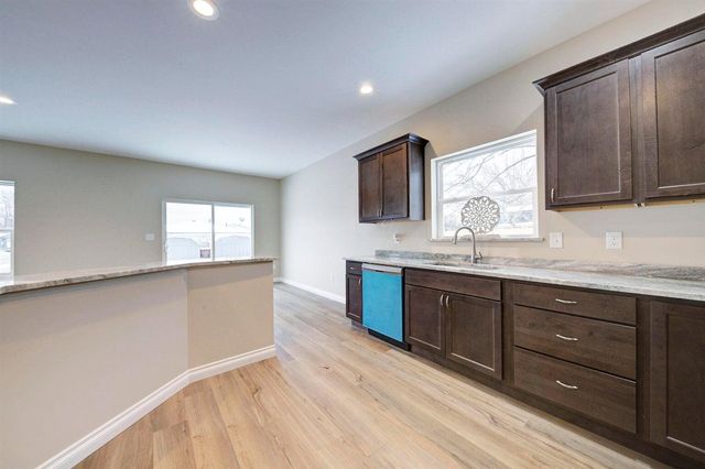 33755 Parkwood Street, Westland, MI 48186