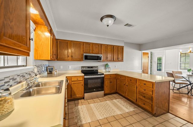 19 Hightrail Drive, Maumelle, AR 72113