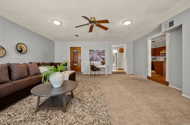 19 Hightrail Drive, Maumelle, AR 72113