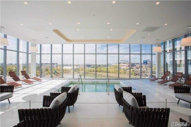 131-05 40th Road 12T, Flushing, NY 11354