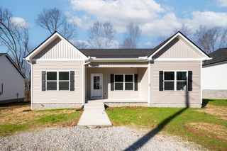 69 Truform Way, Dickson, TN 37055