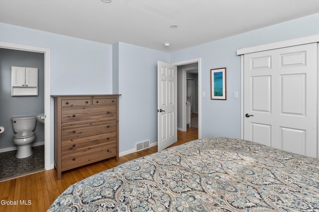 72 Pinehurst Avenue, Albany, NY 12203