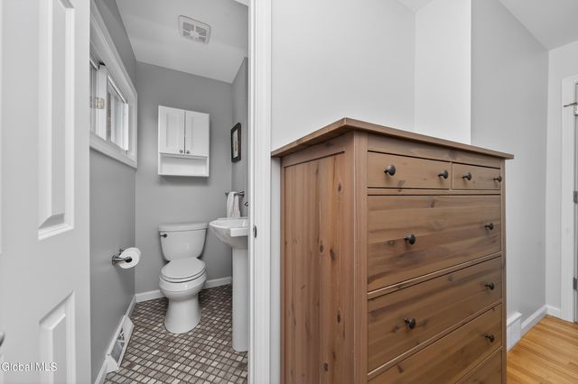 72 Pinehurst Avenue, Albany, NY 12203