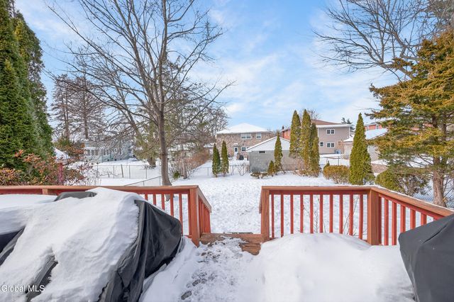 72 Pinehurst Avenue, Albany, NY 12203