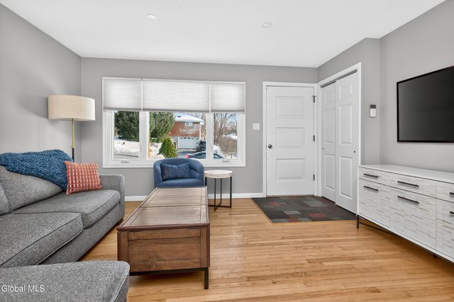 72 Pinehurst Avenue, Albany, NY 12203