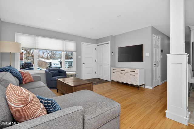 72 Pinehurst Avenue, Albany, NY 12203