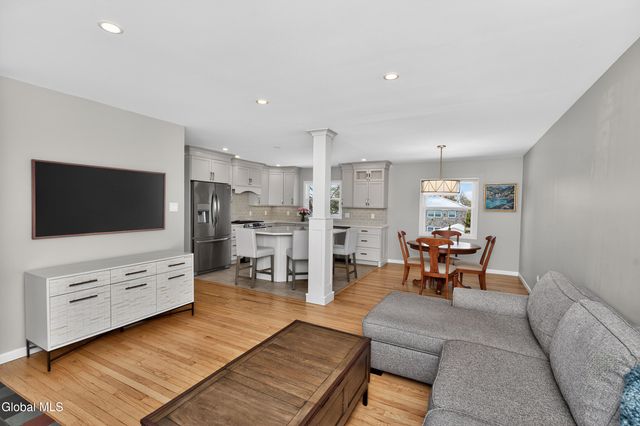 72 Pinehurst Avenue, Albany, NY 12203