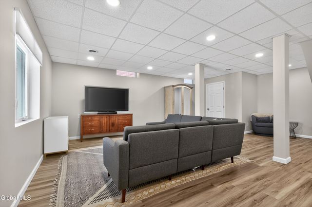 72 Pinehurst Avenue, Albany, NY 12203