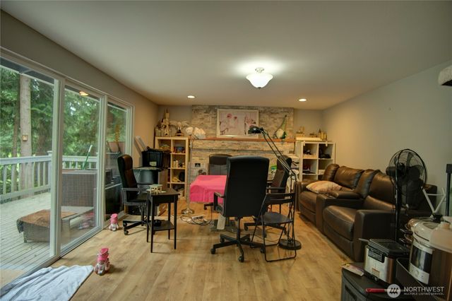 17102 146 Avenue SE, Renton, WA 98058