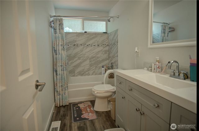 17102 146 Avenue SE, Renton, WA 98058