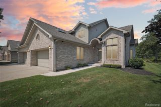 628 Olde Ivy Lane, Howell, MI 48843