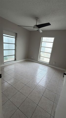 47 SE 13th st 2, Dania Beach, FL 33004