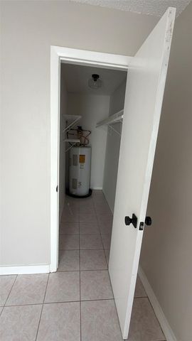 47 SE 13th st 2, Dania Beach, FL 33004