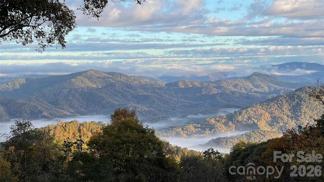 61 Ivy Ridge Road, Burnsville, NC 28714