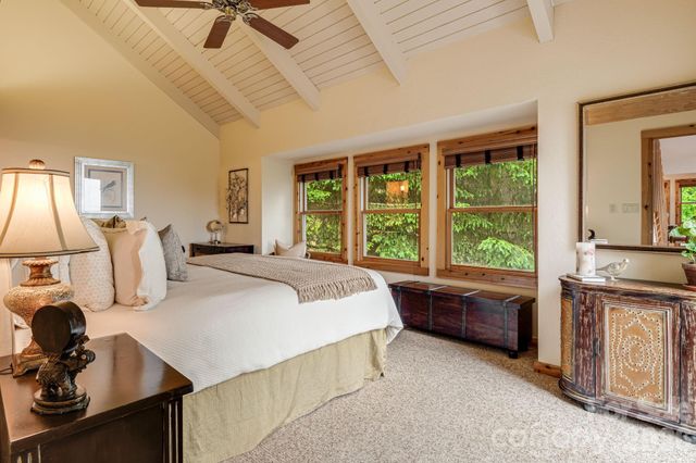 61 Ivy Ridge Road, Burnsville, NC 28714