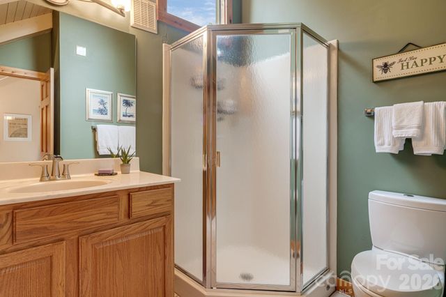 61 Ivy Ridge Road, Burnsville, NC 28714