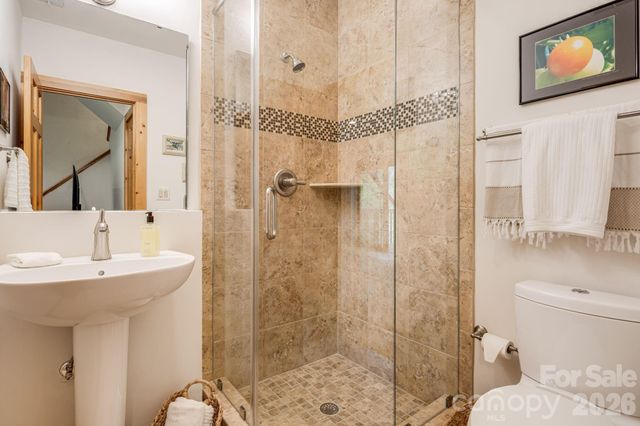 61 Ivy Ridge Road, Burnsville, NC 28714