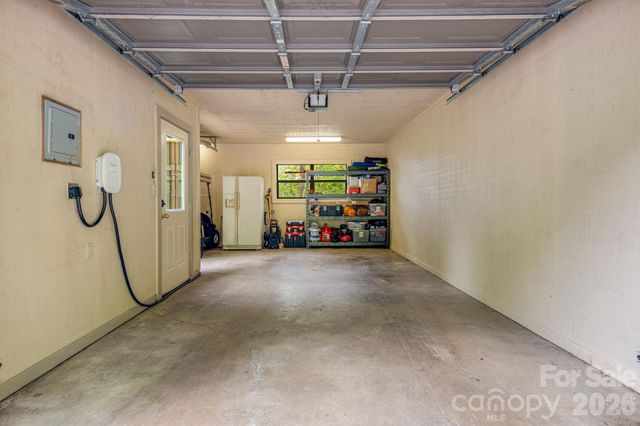 61 Ivy Ridge Road, Burnsville, NC 28714