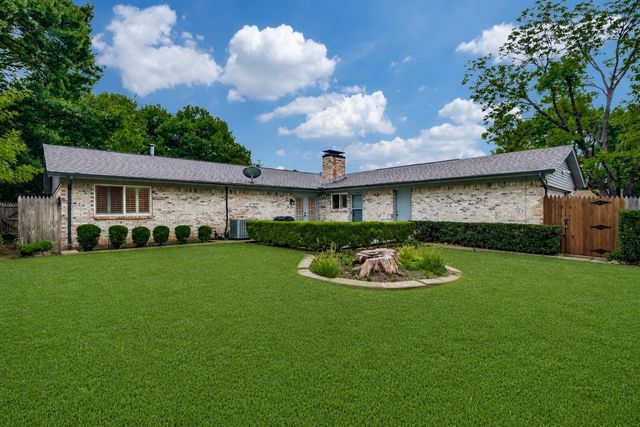 3817 Crestpark Drive, Farmers Branch, TX 75244