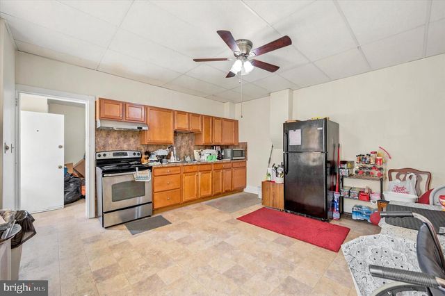815 TREMONT AVE, Norristown, PA 19401
