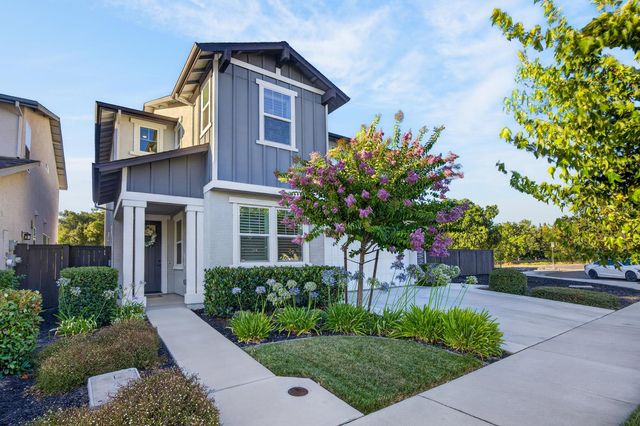 58 LEMON TWIST Ct, Sacramento, CA 95833