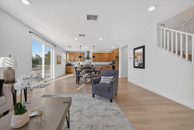 58 LEMON TWIST Ct, Sacramento, CA 95833