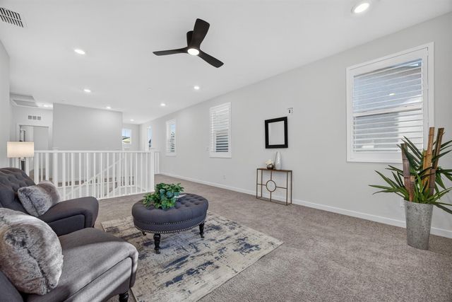 58 LEMON TWIST Ct, Sacramento, CA 95833
