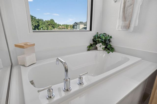 58 LEMON TWIST Ct, Sacramento, CA 95833