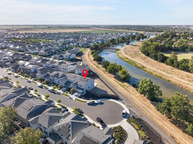 58 LEMON TWIST Ct, Sacramento, CA 95833