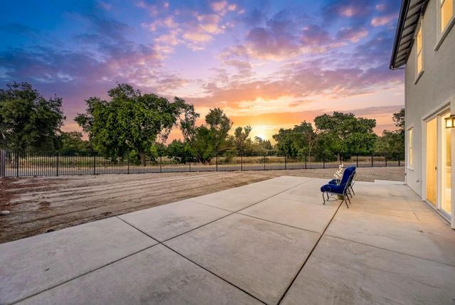58 LEMON TWIST Ct, Sacramento, CA 95833