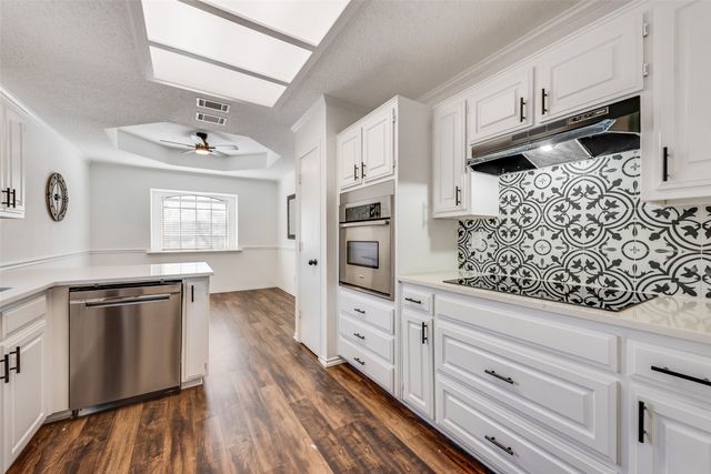 4102 Autumn Ridge Court, Arlington, TX 76016