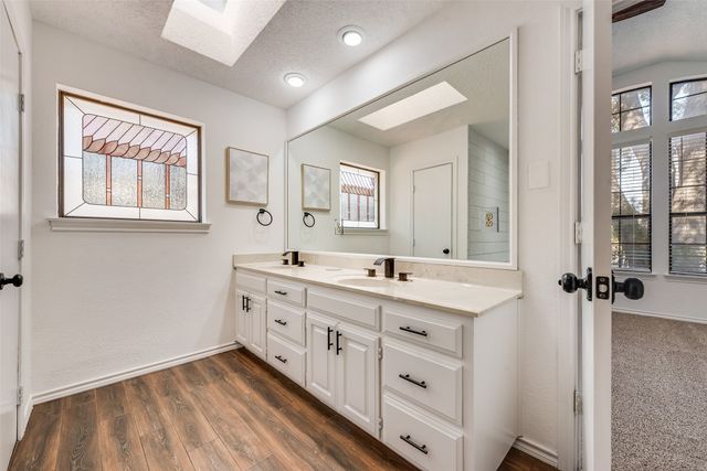 4102 Autumn Ridge Court, Arlington, TX 76016