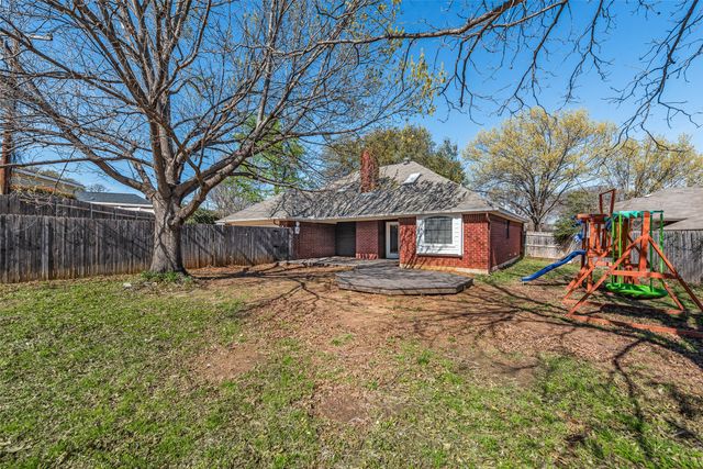 4102 Autumn Ridge Court, Arlington, TX 76016