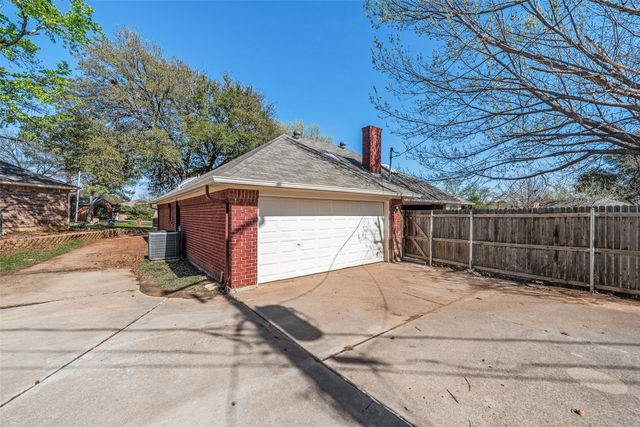 4102 Autumn Ridge Court, Arlington, TX 76016
