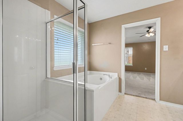 12222 Tawakom Drive, Tomball, TX 77375