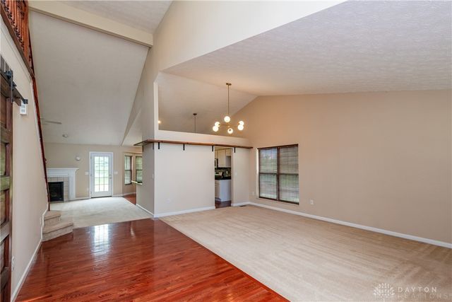 584 Lake Front Drive, Lebanon, OH 45036