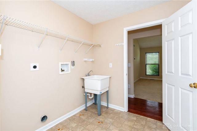 584 Lake Front Drive, Lebanon, OH 45036