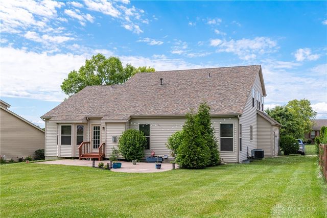 584 Lake Front Drive, Lebanon, OH 45036