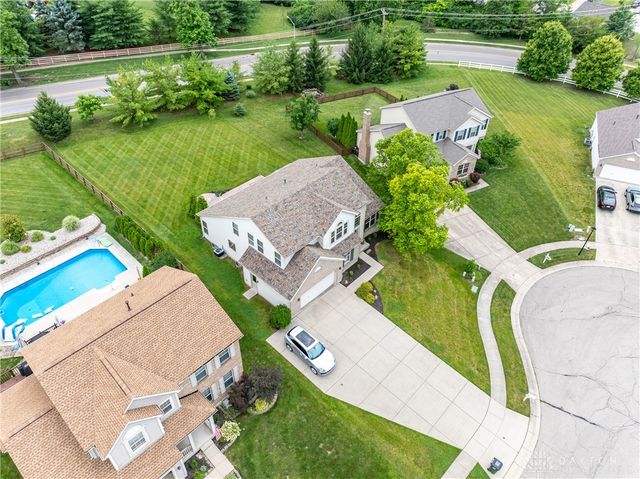 584 Lake Front Drive, Lebanon, OH 45036