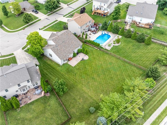 584 Lake Front Drive, Lebanon, OH 45036