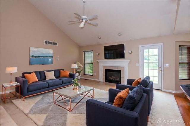 584 Lake Front Drive, Lebanon, OH 45036