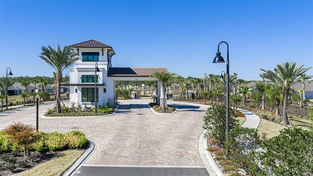 5676 NEVIS TERRACE, Kissimmee, FL 34758