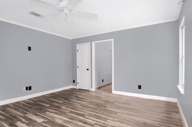 2319 Anthony Lane, Pearland, TX 77581