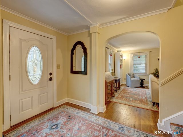 338 Ridgewood Road, West Hartford, CT 06107