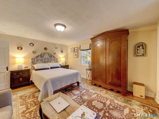 338 Ridgewood Road, West Hartford, CT 06107