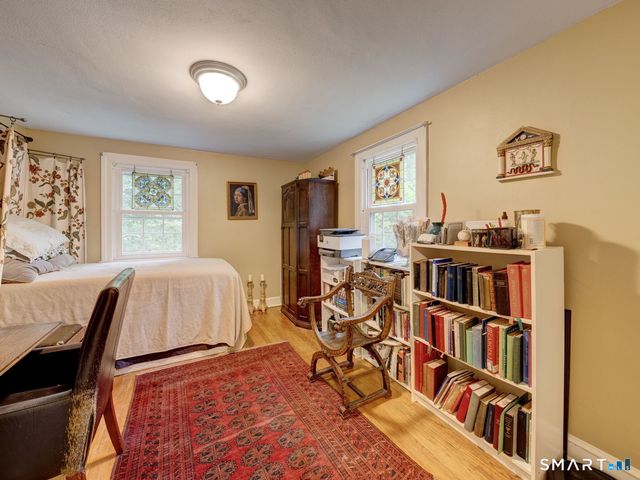 338 Ridgewood Road, West Hartford, CT 06107