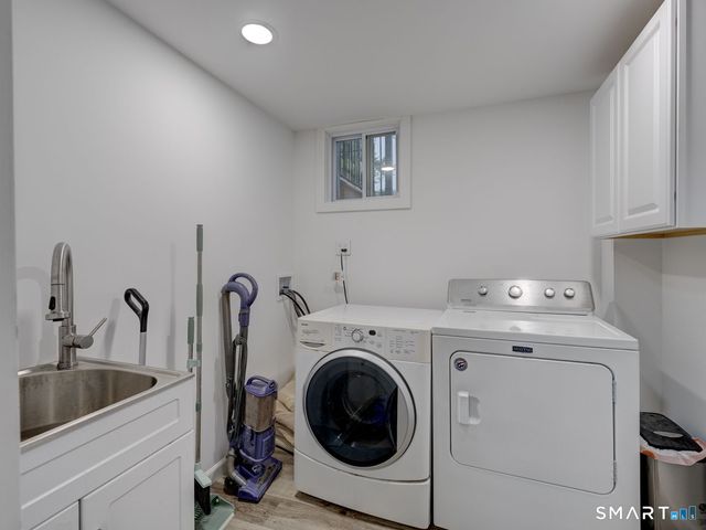 338 Ridgewood Road, West Hartford, CT 06107