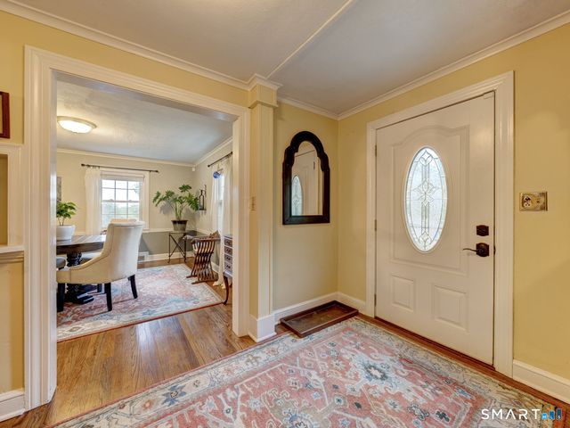 338 Ridgewood Road, West Hartford, CT 06107