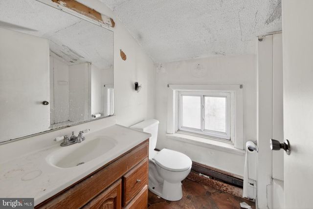 71-73 W CENTRAL AVE, Paoli, PA 19301